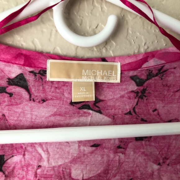 Michael Kors cap sleeve blouse - Picture 2 of 4